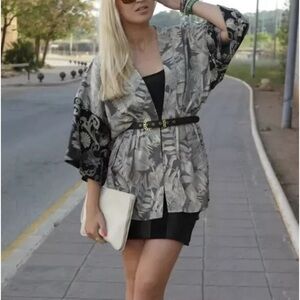 H&M Kimono Top Open Front Gray Festival Coverup